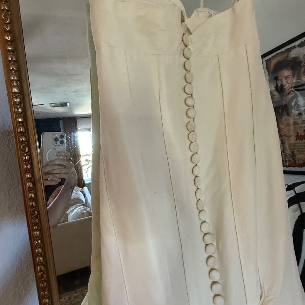 Pure Silk Vera Wang Mermaid wedding gown - Picture 16 of 16